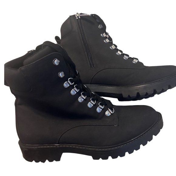 Charles by charles david randy boot
black combat boots size 9 NWOT - Picture 5 of 9